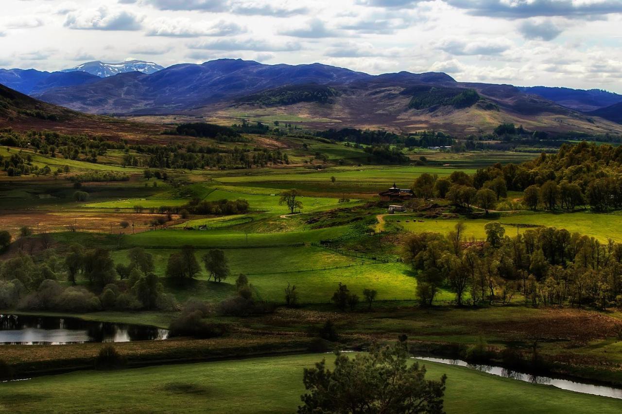 Glentruim Homestay B&B And Glamping Pods Newtonmore Kültér fotó
